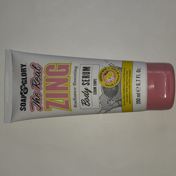Soap & Glory The Real Zing Radiance Boosting Body Serum - Picture 1 of 2